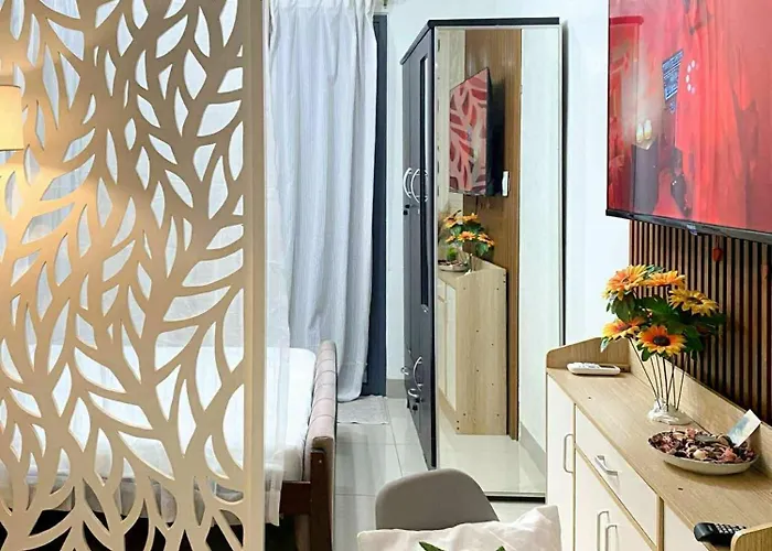 Warm Retreat With Balcony At Shore 2 Residences Manila