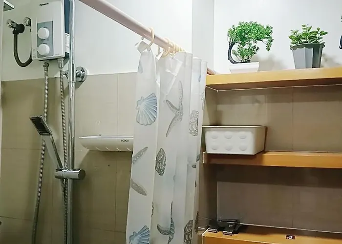 Apartment Warm Retreat With Balcony At Shore 2 Residences Manila