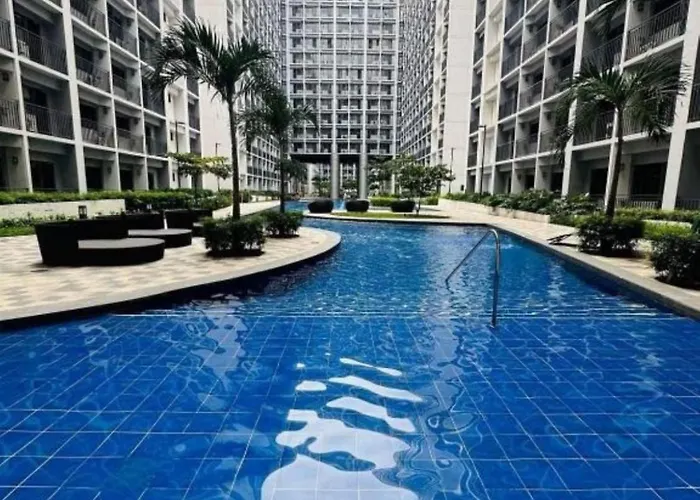 Apartment Warm Retreat With Balcony At Shore 2 Residences
